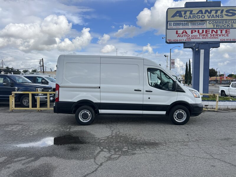 Used 2019 Ford Transit 250 130 Medium Roof RWD image 2