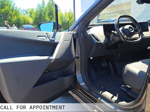 Used 2024 BMW iX xDrive50 AWD/4WD image 20