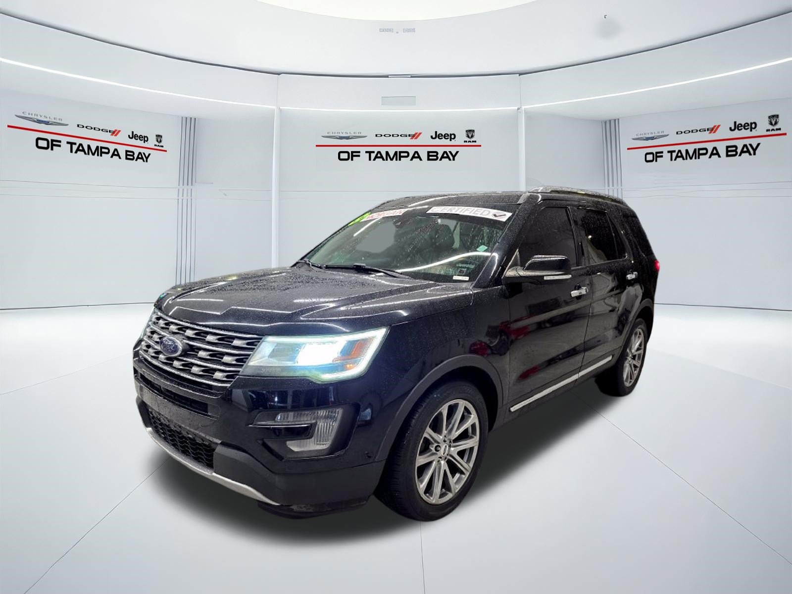 Used 2016 Ford Explorer Limited w/ Equipment Group 301A FWD image 2
