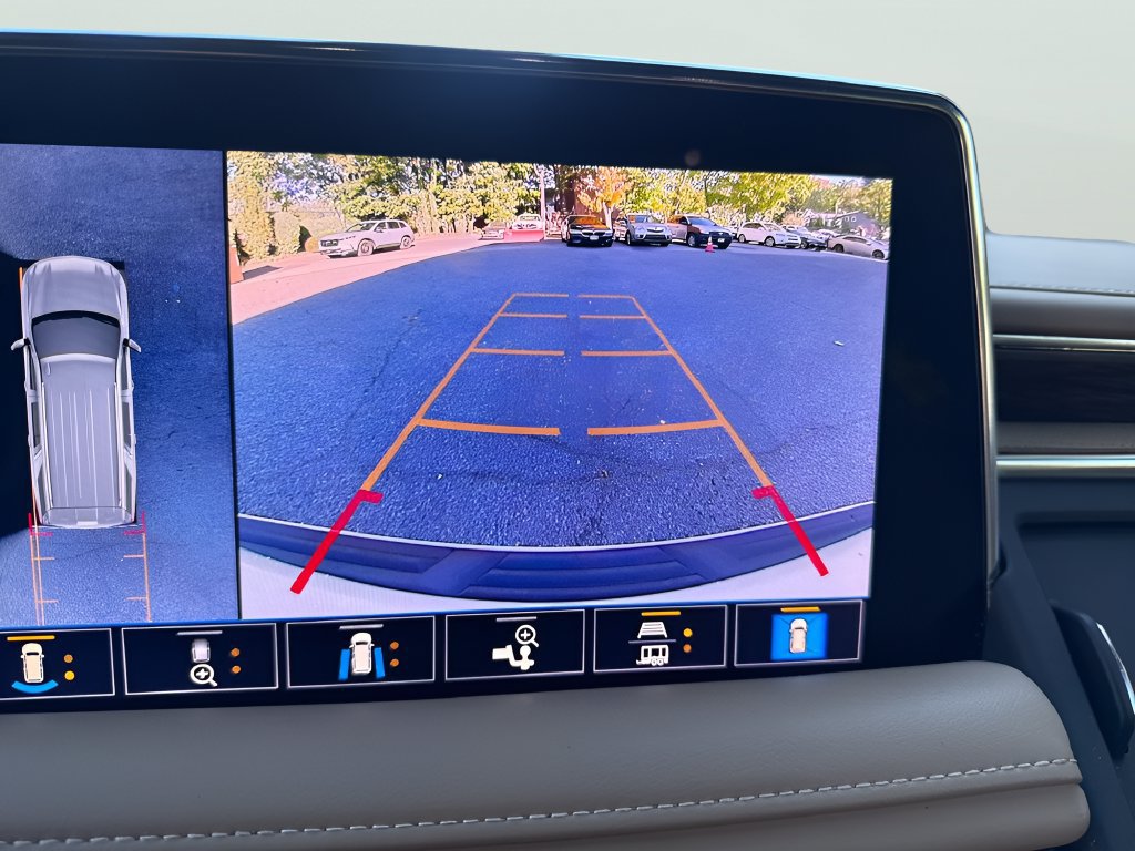 Used 2021 Chevrolet Tahoe Premier w/ Premium Package AWD/4WD image 27