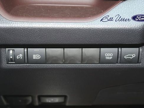 Used 2025 Toyota RAV4 Limited FWD image 23