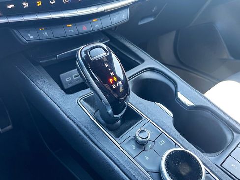 Used 2025 Cadillac XT4 Sport image 17