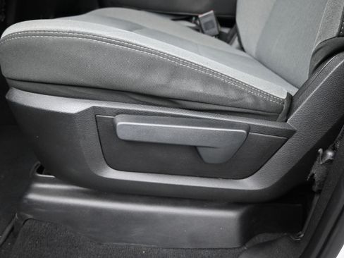 Used 2022 RAM 2500 Big Horn image 11