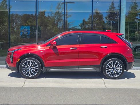 Used 2024 Cadillac XT4 Sport AWD/4WD image 2