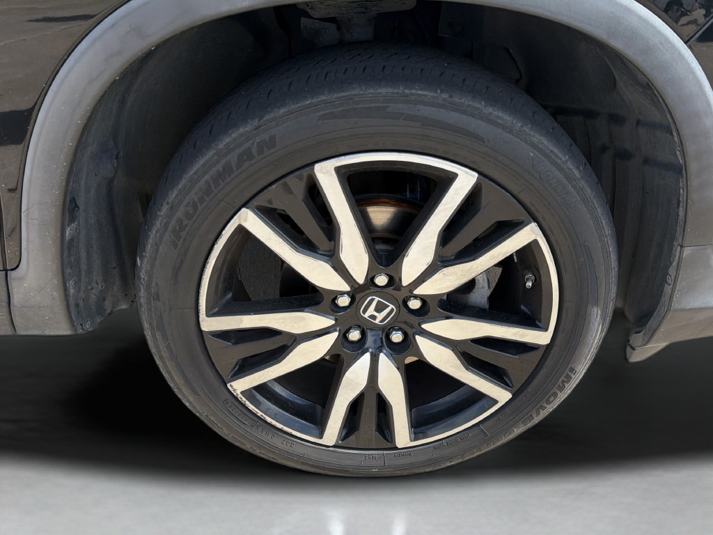 Used 2021 Honda Pilot Touring image 16