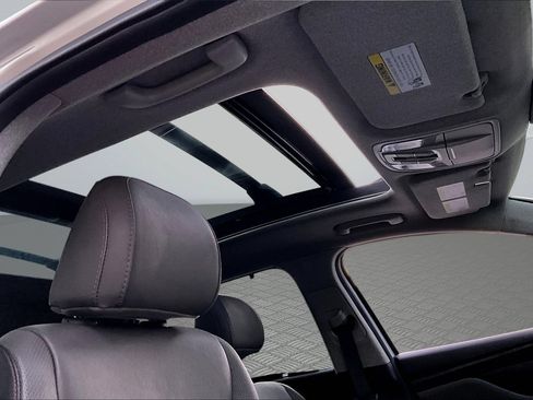 Used 2020 Hyundai Santa Fe Limited FWD image 27