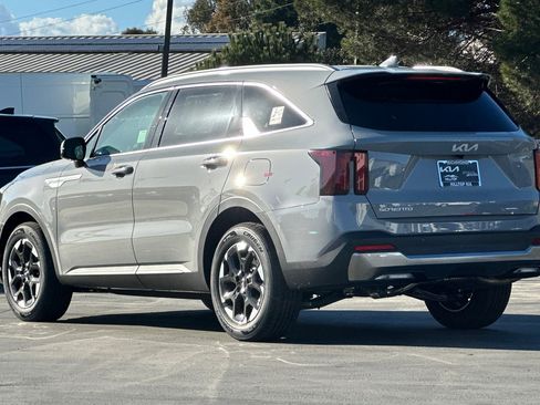 New 2026 Kia Sorento S image 6