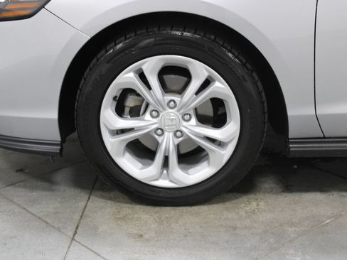 Used 2024 Honda Accord LX image 17
