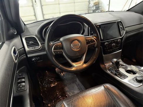 Used 2020 Jeep Grand Cherokee Limited image 17