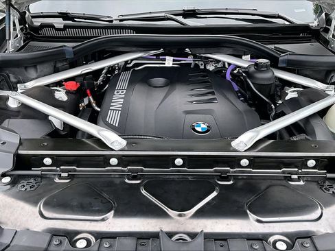 Certified 2024 BMW X7 xDrive40i AWD/4WD image 34