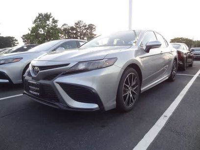 Used 2023 Toyota Camry SE w/ Cold Weather Package