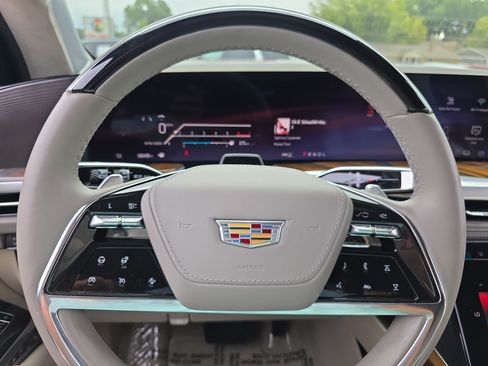 Used 2026 Cadillac Escalade Platinum Sport AWD/4WD image 20