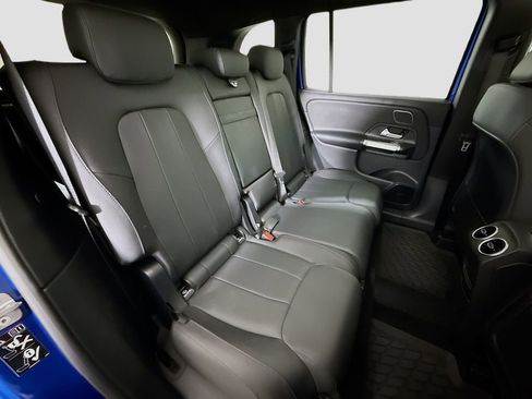 Used 2024 Mercedes-Benz GLB 250 4MATIC image 26