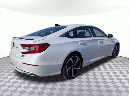 Used 2022 Honda Accord Sport image 3