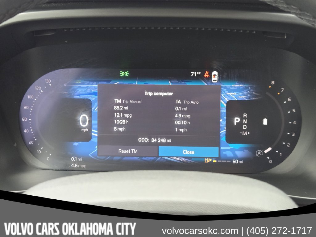 Certified 2023 Volvo XC40 B5 Plus w/ Protection Package Premier AWD/4WD image 17