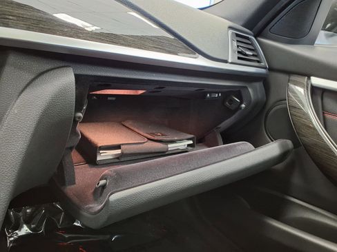 Used 2018 BMW 330i Sedan RWD image 29