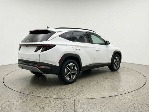 Used 2025 Hyundai Tucson SEL AWD/4WD image 9