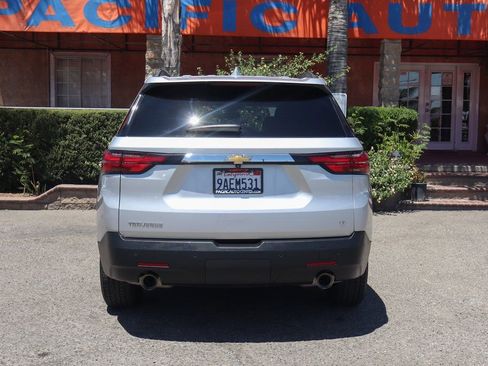 Used 2022 Chevrolet Traverse LT image 7