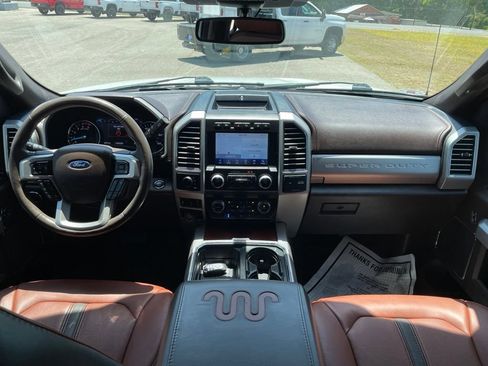 Used 2020 Ford F350 King Ranch w/ King Ranch Ultimate Package AWD/4WD image 32