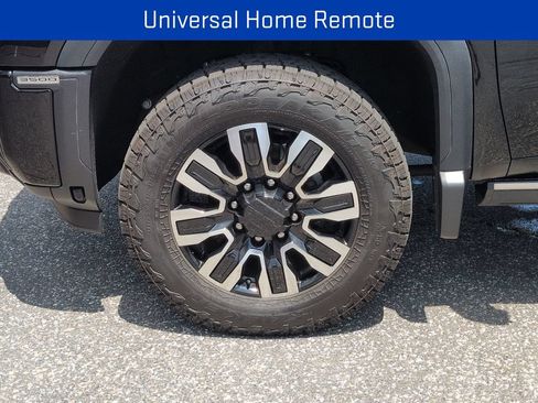 Certified 2025 GMC Sierra 3500 Denali Ultimate AWD/4WD image 26