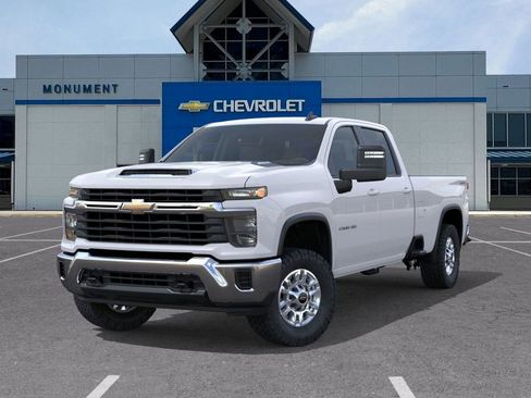 New 2026 Chevrolet Silverado 2500 LT image 6