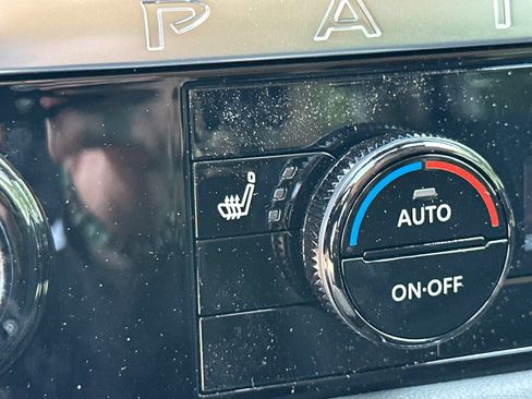 New 2026 Nissan Pathfinder SV w/ SV Premium Package FWD image 29