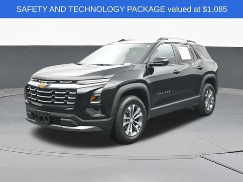 Used 2025 Chevrolet Equinox LT w/ Convenience Package II FWD image 3