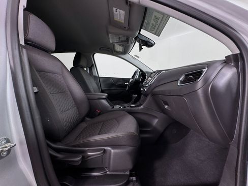 Used 2020 Chevrolet Equinox LT w/ Driver Convenience Package AWD/4WD image 29