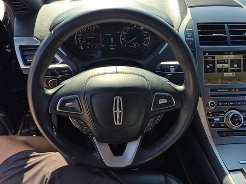 Used 2017 Lincoln MKZ Premiere image 20