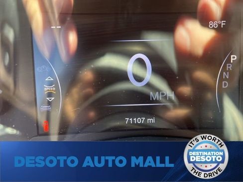 Used 2018 Jeep Grand Cherokee Laredo image 1