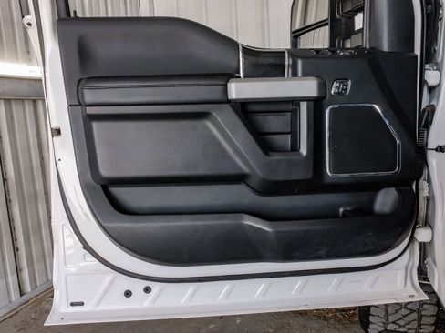 Used 2019 Ford F250 Platinum w/ Platinum Ultimate Package image 44