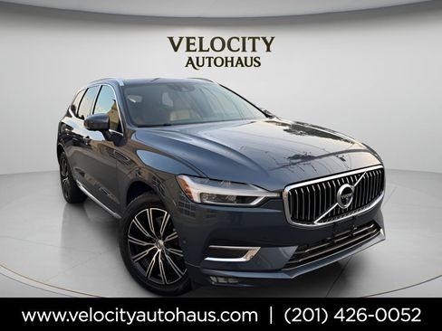 Used 2019 Volvo XC60 T5 Inscription w/ Protection Package AWD/4WD image 1