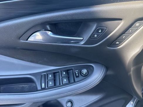 Used 2019 Buick Envision Premium image 11