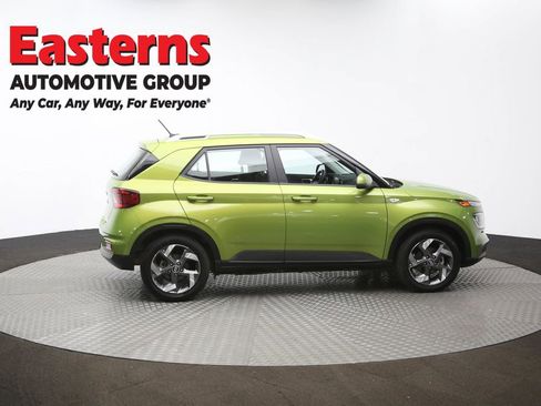 Used 2023 Hyundai Venue SEL w/ Cargo Package image 45