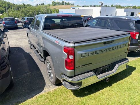 Used 2024 Chevrolet Silverado 1500 LT AWD/4WD image 6
