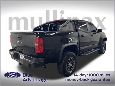 Used 2018 Chevrolet Colorado ZR2 w/ LPO, Door Decal Package image 3