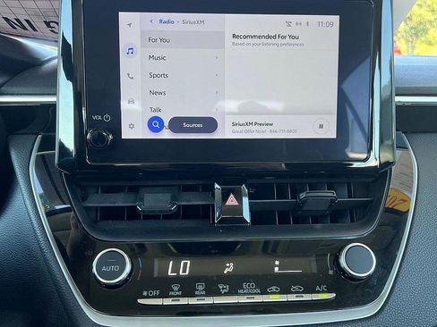 Used 2023 Toyota Corolla LE image 21