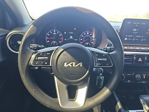 Used 2022 Kia Forte LXS FWD image 26