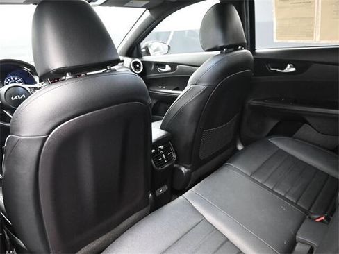 Used 2022 Kia Forte GT-Line w/ GT-Line Premium Package image 17