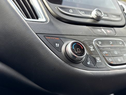 Used 2024 Chevrolet Malibu LT image 8