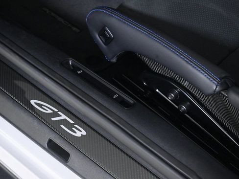 Certified 2022 Porsche 911 GT3 image 30