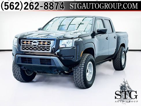 Used 2023 Nissan Frontier SV w/ Technology Package image 1