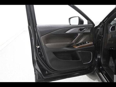 Certified 2022 MAZDA CX-9 Signature AWD/4WD image 4