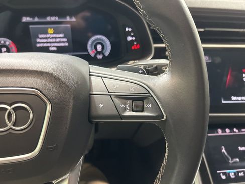 Used 2023 Audi Q8 Prestige w/ Prestige Package AWD/4WD image 26