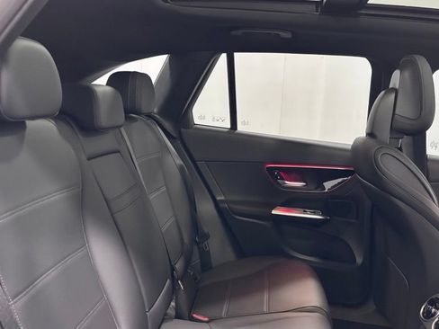 Certified 2025 Mercedes-Benz GLC 300 4MATIC image 25