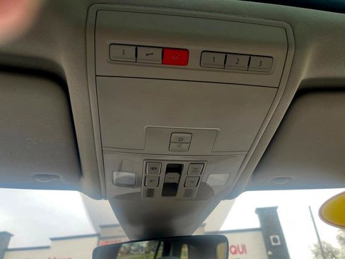 Used 2019 Volkswagen Atlas SEL image 26