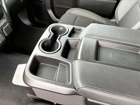 Used 2024 Chevrolet Silverado 2500 Custom w/ Custom Value Package image 15