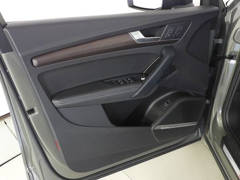 Used 2023 Audi Q5 2.0T Premium Plus image 11