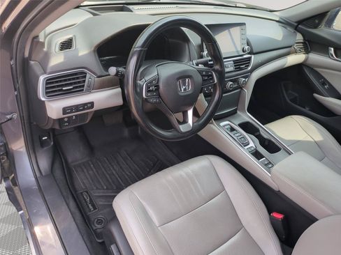 Used 2020 Honda Accord Touring image 16