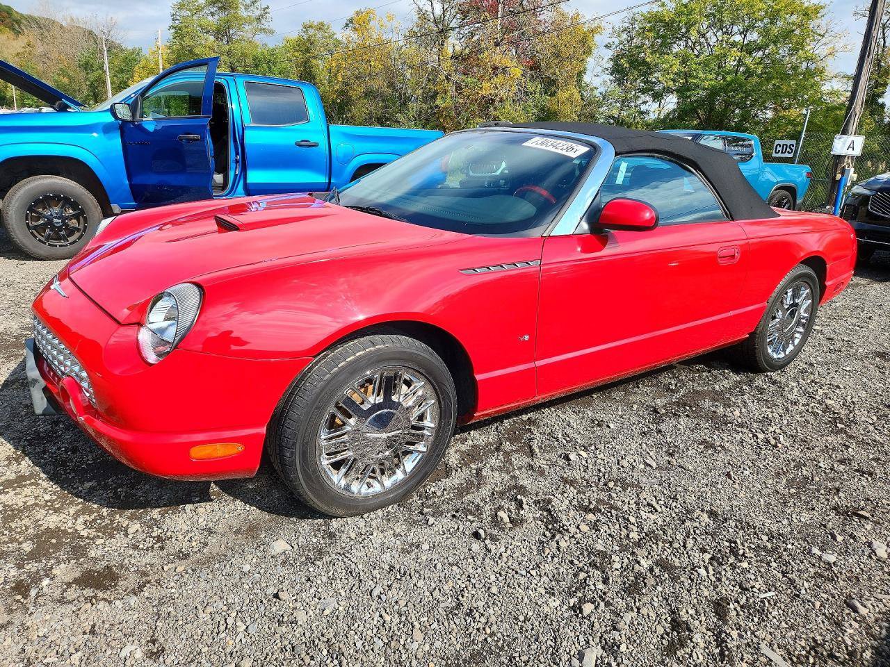 Used 2002 Ford Thunderbird RWD image 2
